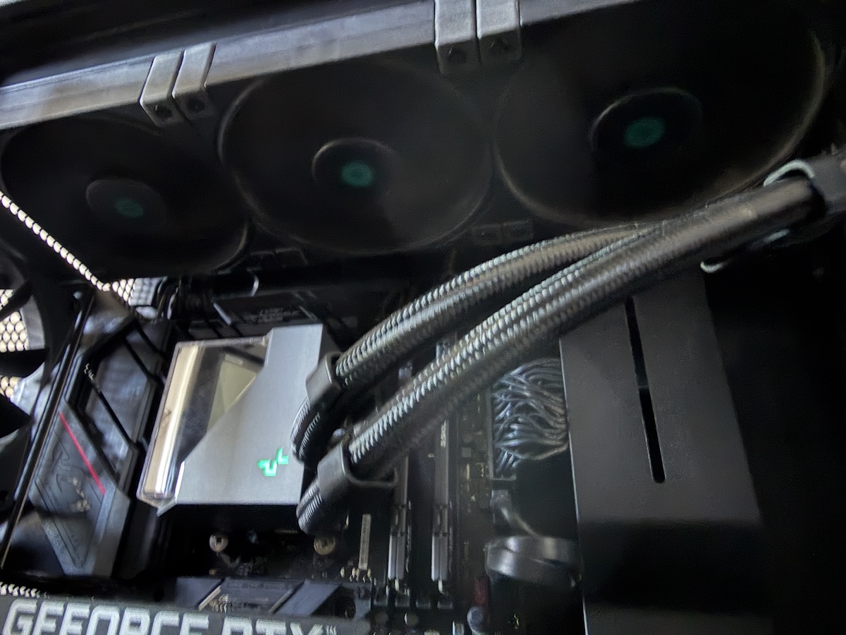 Cooler pump and RGB detail